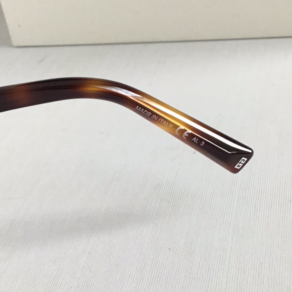 - GIVENCHY SUNGLASSES HAVANA LADIES. - Picture 5 of 9